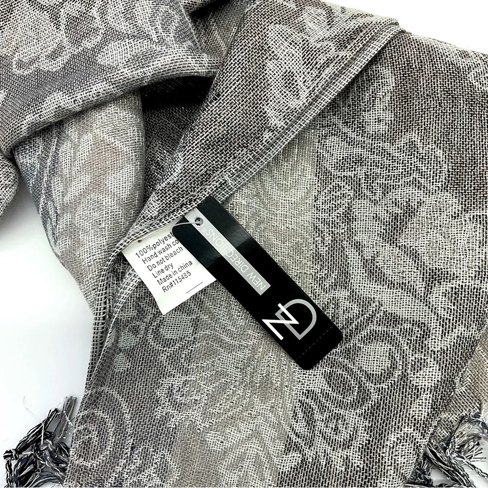 NWT New Directions Silver Gray Scarf or Wrap